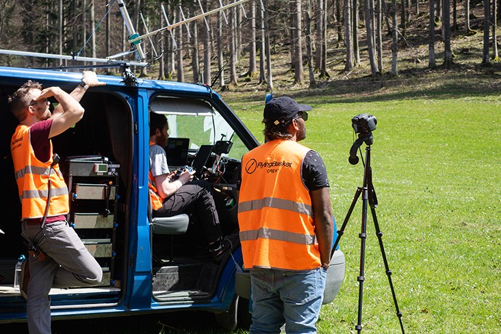 drone operation flyingbasket team cargo transport service